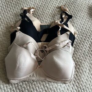 Women’s nursing bras. Set of 4. Size 36B